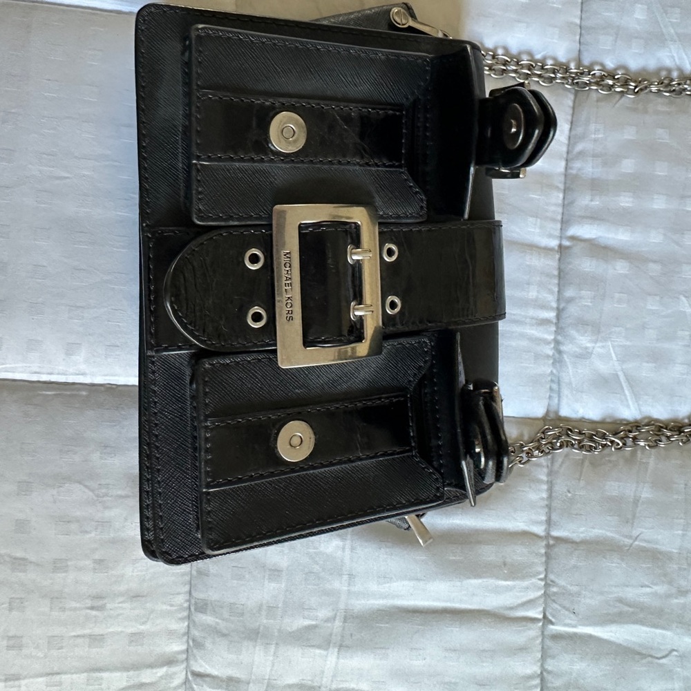 Michael Kors Black Buckle Leather Chain Bag - Picture 6 of 9